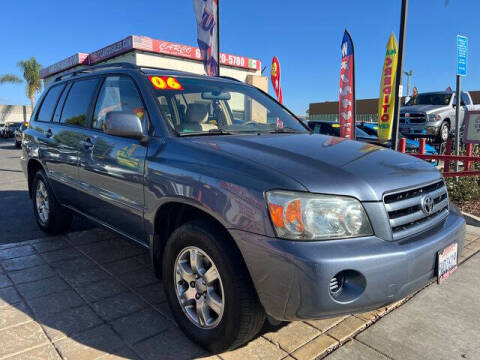 2006 Toyota Highlander for sale at CARCO OF POWAY in Poway CA