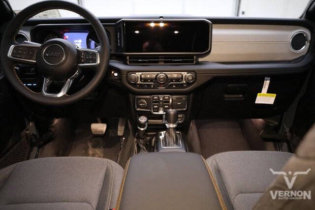 2024 Jeep Wrangler Sahara 4xe