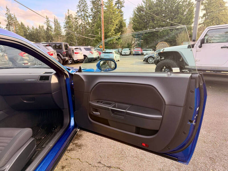 2012 Dodge Challenger SXT