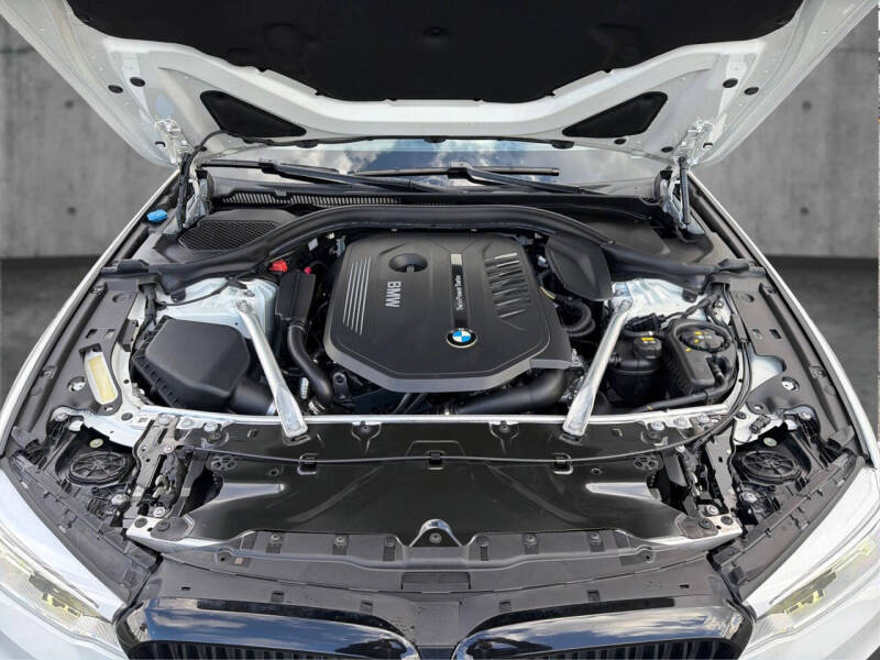 2019 BMW 5 Series 540i