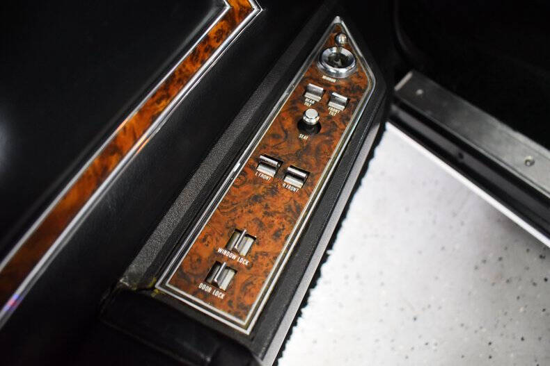 1976 Ford Thunderbird