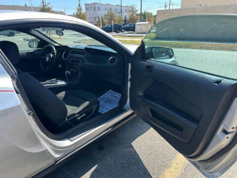 2010 Ford Mustang V6 Premium