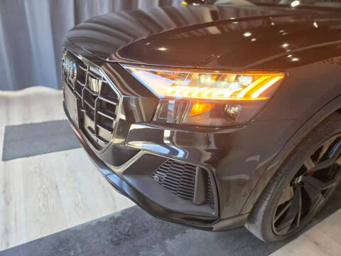 2020 Audi Q8 quattro Prestige 55 TFSI