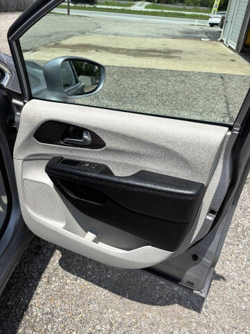2017 Chrysler Pacifica Touring Plus