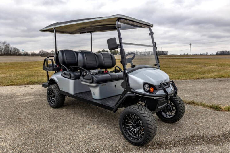 2021 E-Z-GO 6-Passenger