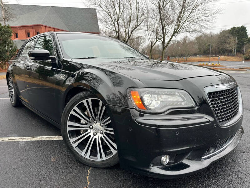 2013 Chrysler 300 for sale at Amazing Luxury Motors LLC in Gainesville GA