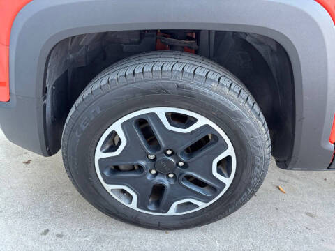 2016 Jeep Renegade Trailhawk