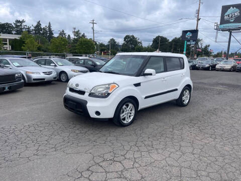 2011 Kia Soul for sale at MERICARS AUTO NW in Milwaukie OR