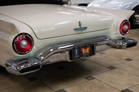 1957 Ford Thunderbird