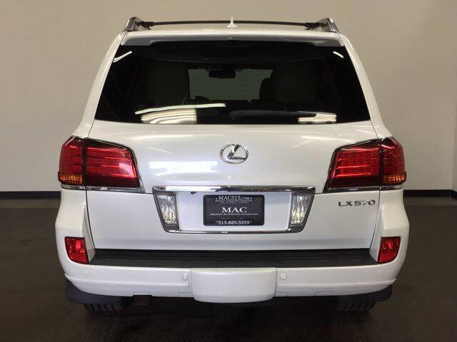 2011 Lexus LX 570