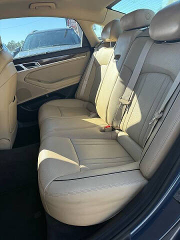 2015 Hyundai Genesis