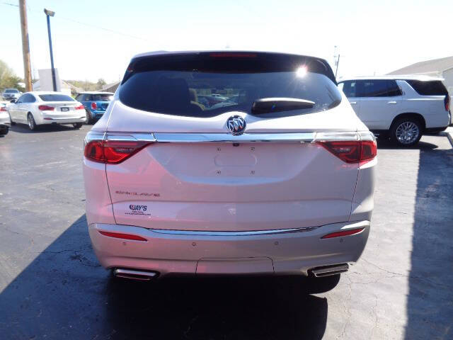 2023 Buick Enclave Essence