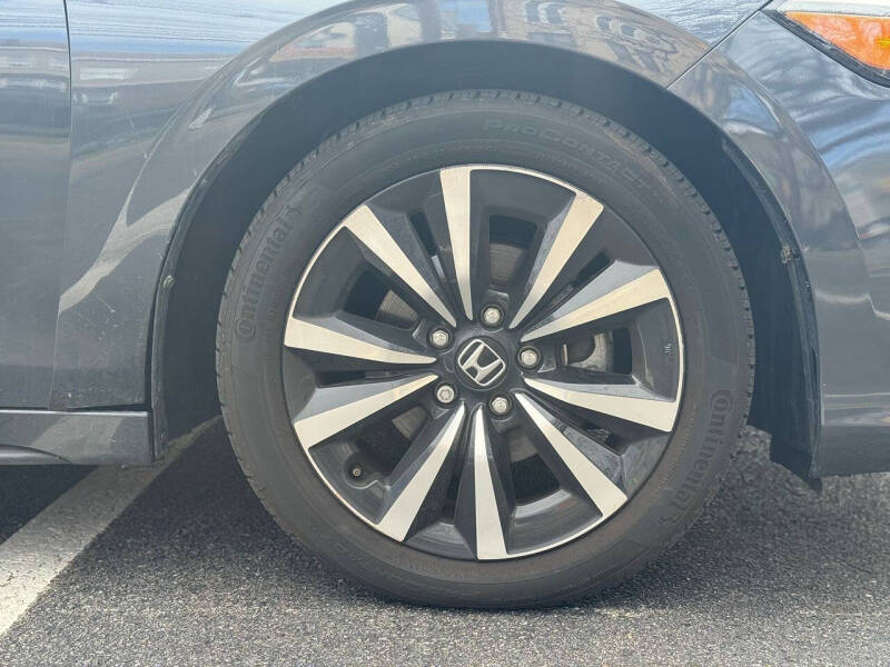 2022 Honda Civic EX-L