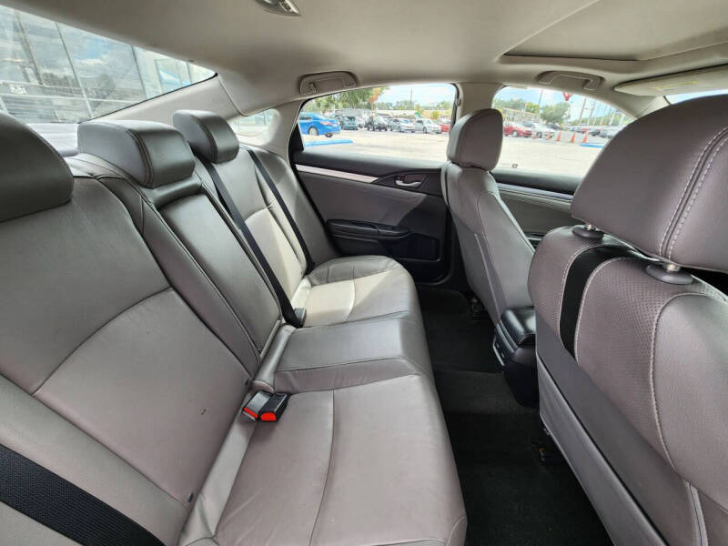 2017 Honda Civic Touring