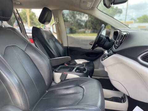 2018 Chrysler Pacifica Touring L