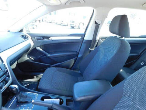 2017 Volkswagen Passat 1.8T S