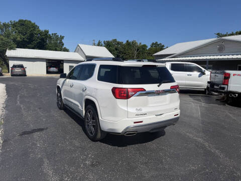 2017 GMC Acadia Denali