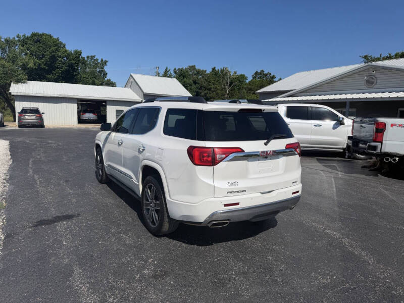 2017 GMC Acadia Denali