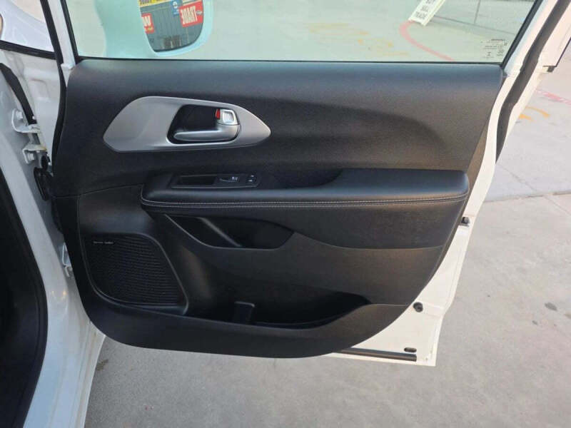 2019 Chrysler Pacifica Touring L Plus