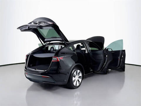 2023 Tesla Model Y Long Range