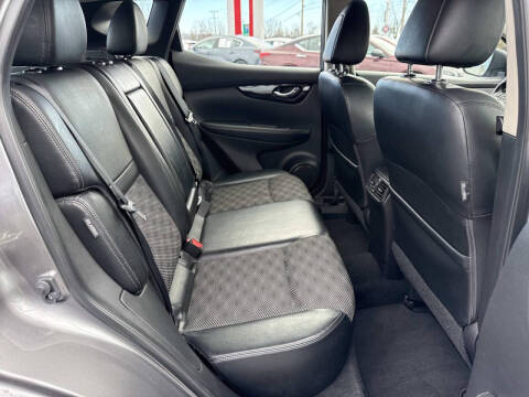 2022 Nissan Rogue Sport SV