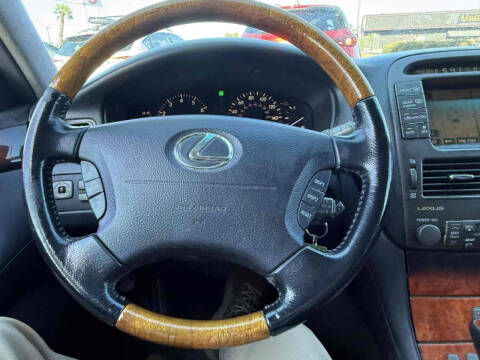 2005 Lexus LS 430