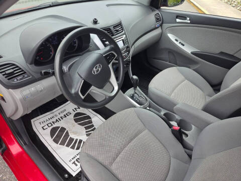2013 Hyundai Accent GS