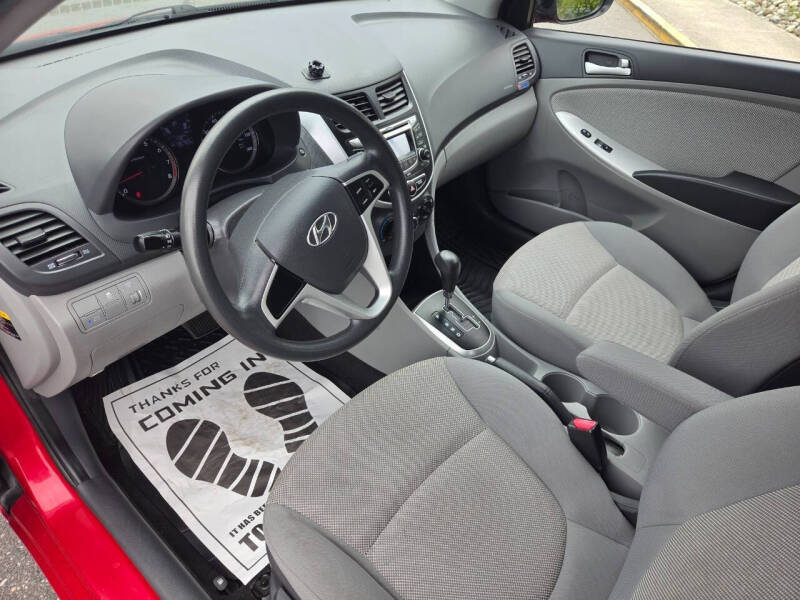2013 Hyundai Accent GS