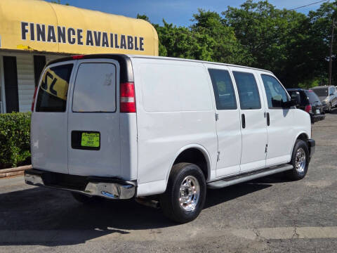2017 GMC Savana 2500