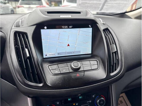 2017 Ford C-MAX Energi SE