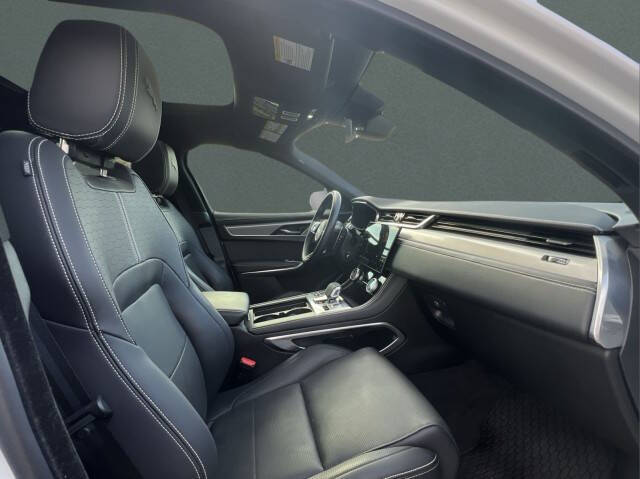 2025 Jaguar F-PACE P250 R-Dynamic S