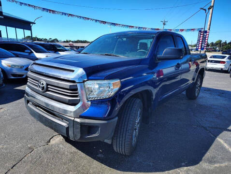 2014 Toyota Tundra SR