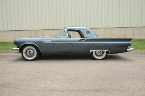 1957 Ford Thunderbird