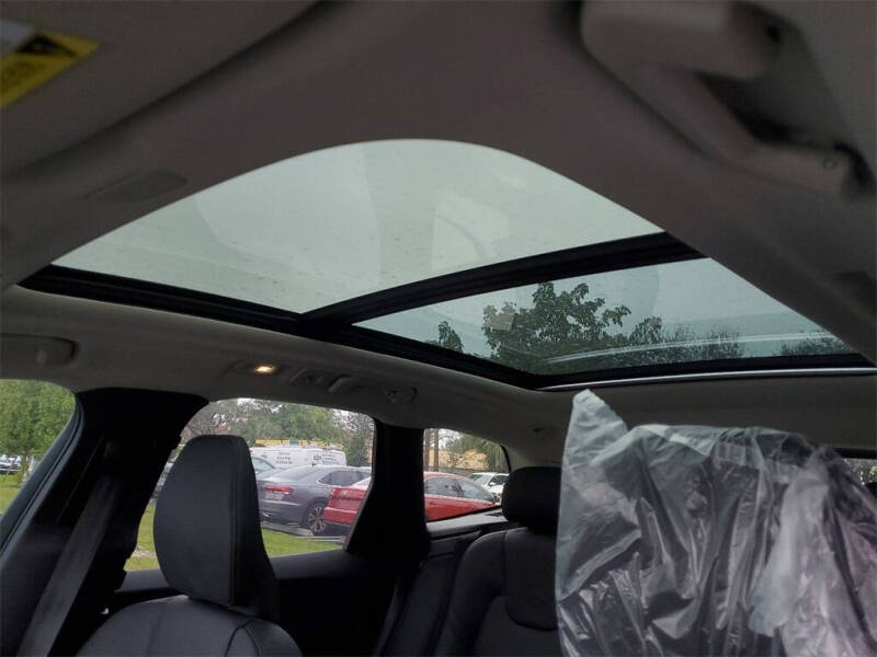 2025 Volvo XC60 B5 Plus Dark Theme