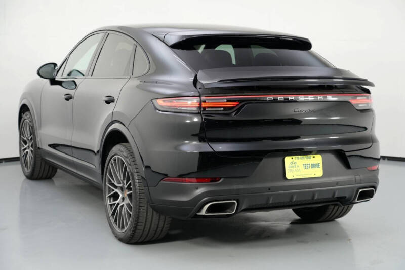 2022 Porsche Cayenne Coupe Platinum Edition