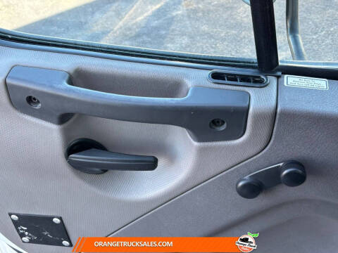 2020 Freightliner M2 106