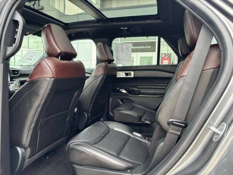 2022 Ford Explorer Hybrid Platinum