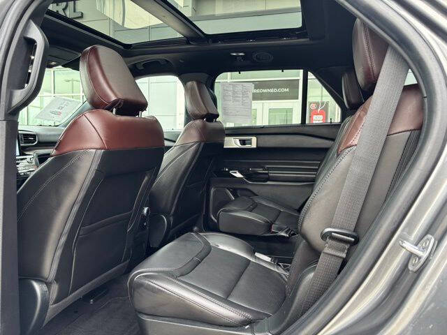 2022 Ford Explorer Hybrid Platinum