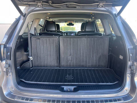 2018 Toyota Highlander SE