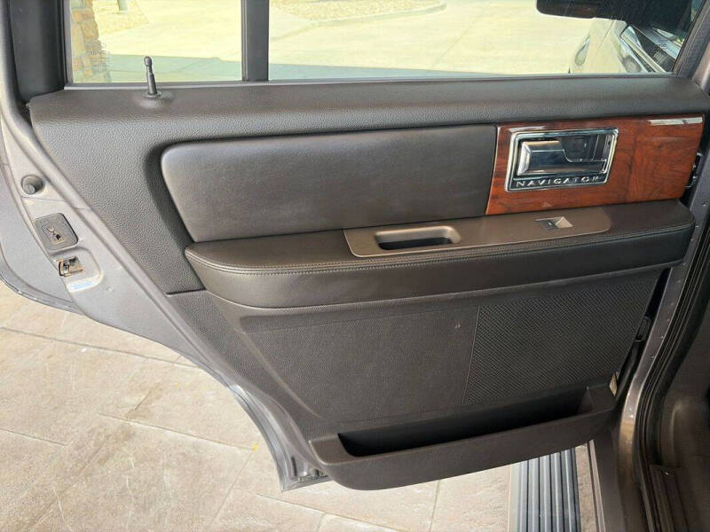 2012 Lincoln Navigator