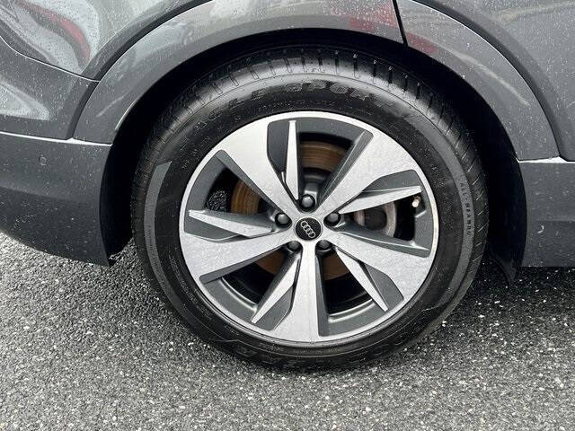 2024 Audi Q8 Sportback e-tron quattro Premium Plus S line