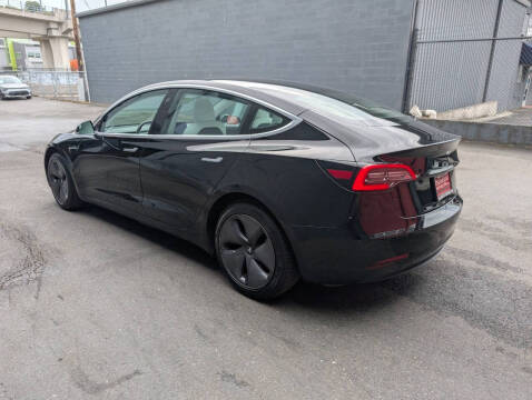 2020 Tesla Model 3 Standard Range Plus