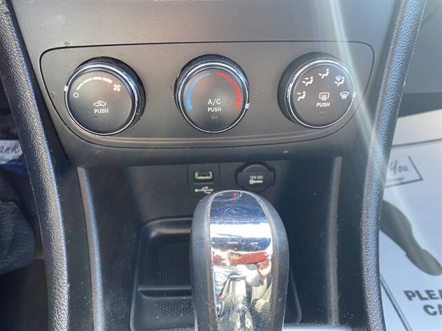 2014 Dodge Avenger SE