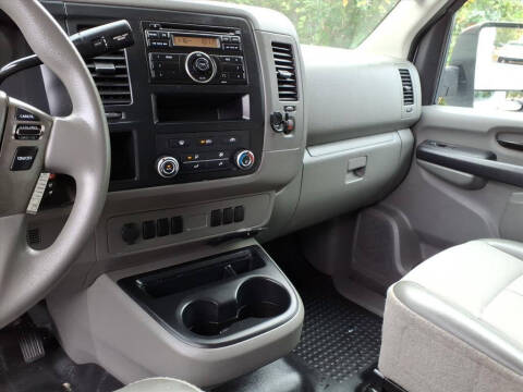 2017 Nissan NV 1500 S