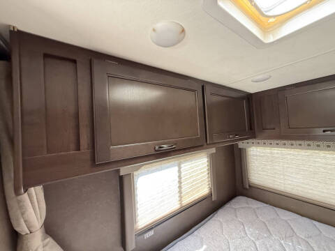 2019 Ford FOUR WINDS THOR 22E