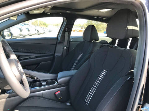 2026 Hyundai Elantra SEL Sport Premium