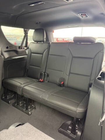 2022 Chevrolet Suburban High Country