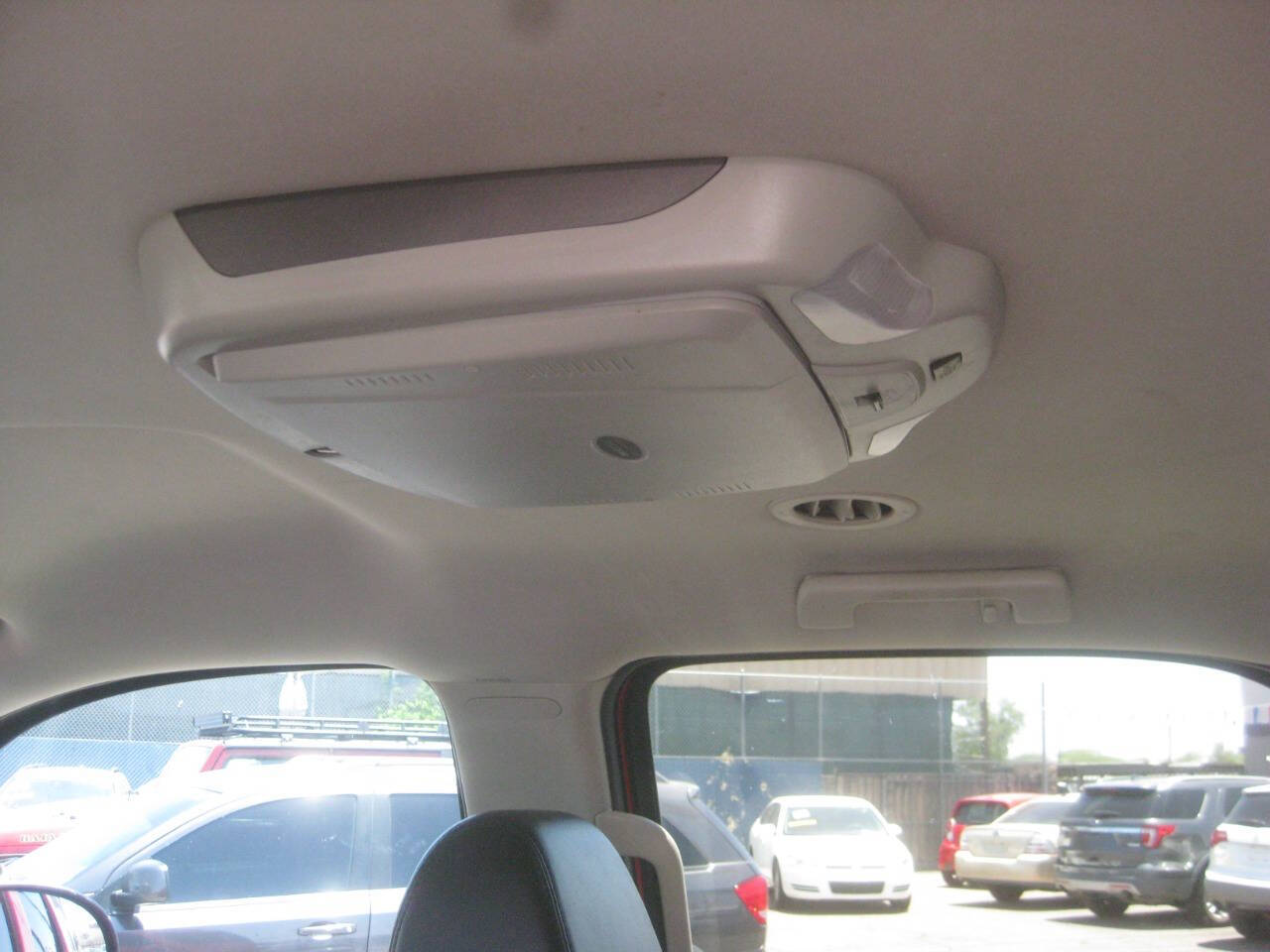 Red 2008 GMC Yukon SLT 4x2 SLT-2 4dr SUV 11