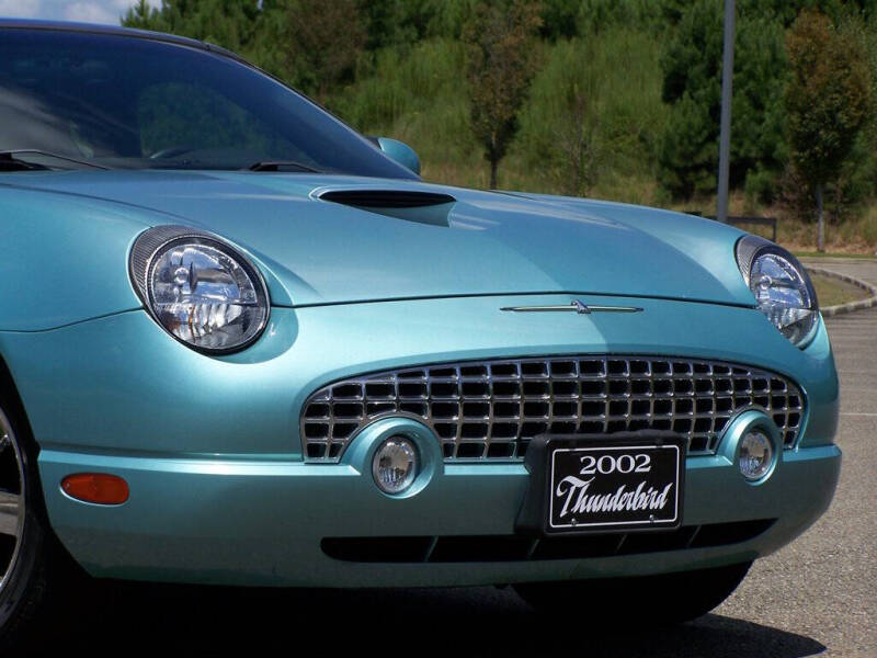 2002 Ford Thunderbird Deluxe