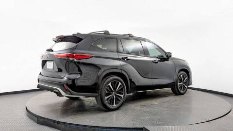 2022 Toyota Highlander XSE